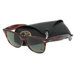 RAY-BAN - Paire de solaires homme, avec 