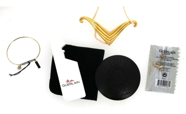 GUERLAIN (Collection) Lot comprenant 1 