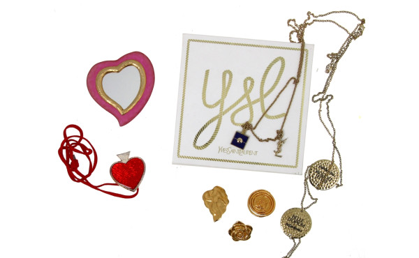 YVES SAINT-LAURENT (Collection) Lot comp