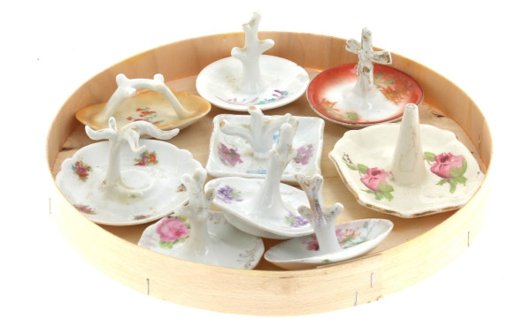 Petite collection de 9 baguiers en porce