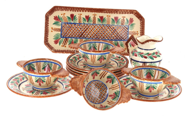 HB QUIMPER - Lot de pièces en faïence dé