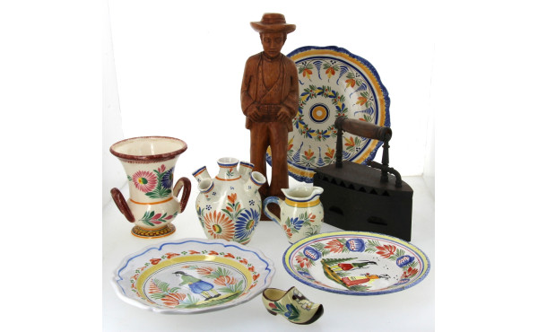 QUIMPER - Lot de 7 faïences polychromes 