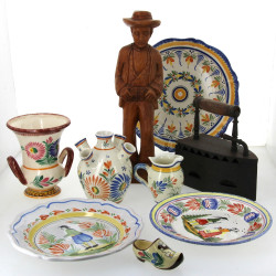 QUIMPER - Lot de 7 faïences polychromes 