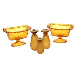 Trois flacons de toilette anciens en ver