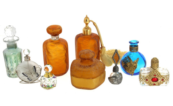 6 jolis flacons dont décor papillon, mug