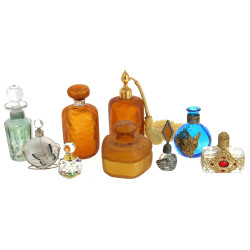 6 jolis flacons dont décor papillon, mug