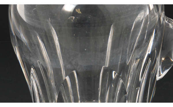 Carafon en cristal à pans coupés, de bel