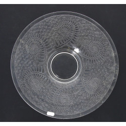 Coupe en verre à décor d'enroulements su