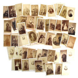 Ensemble de photos albuminées contrecoll