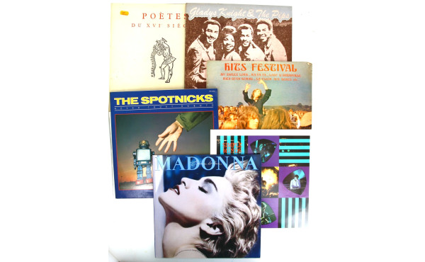 Lot de 33 tours divers