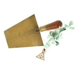 Truelle de plâtrier ancienne en laiton e