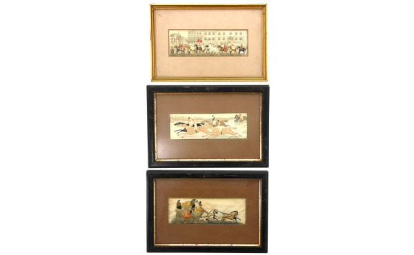 Lot de 3 petites broderies sur soie anci