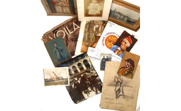 Carton de vieux papiers divers dont phot