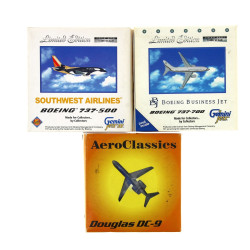 AVIATION - 3 modèles réduits d'avions de