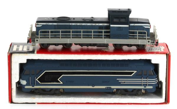 JOUEF Ho - 2 locomotives diésel 67001 e