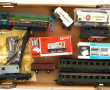 Lot de trains Ho comprenant une locomoti