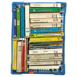 Une caisse de 28 BD souples années 60/70