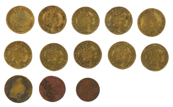 LOUIS XIV - 11 jetons laiton d'époque Lo