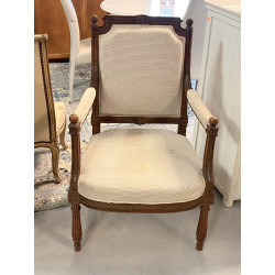 Fauteuil de style Louis XVI en bois natu
