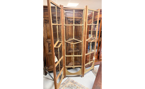 Important paravent à 3 feuilles en bois 