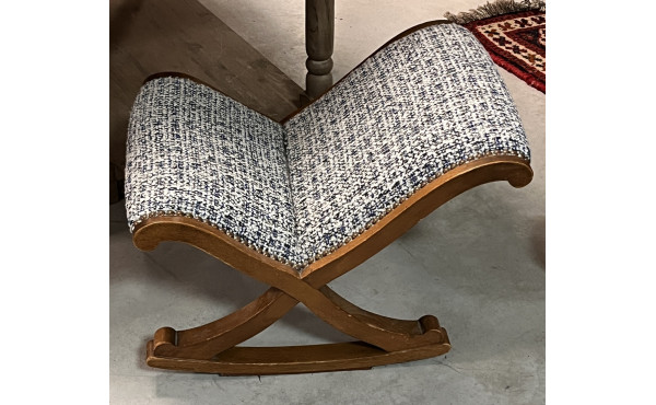 Repose-pied à bascule en bois naturel et