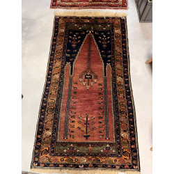 Tapis turc laine points noués dans les 