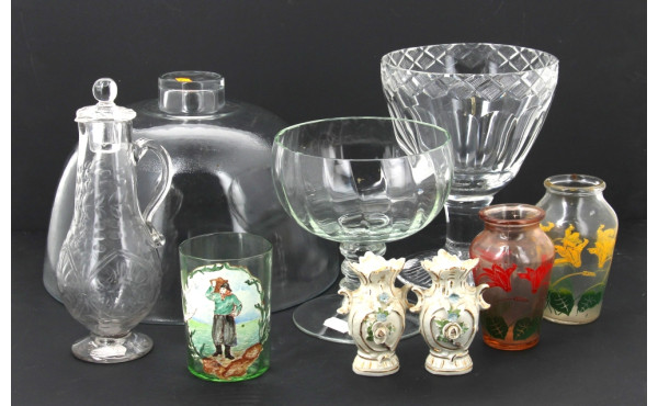 Verre timbale en verre émaillé à décor d