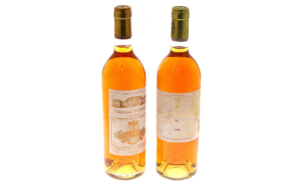 Lot de 2 bouteilles: 1 B SAUTERNES Ch Fi