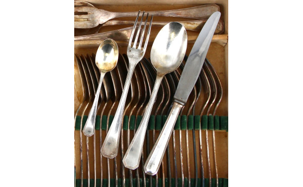 CHRISTOFLE - Modèle América - Ménagère e