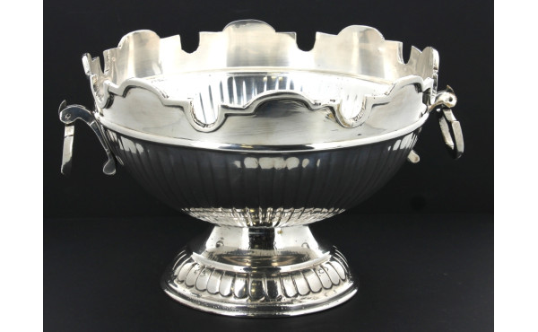 Coupe sur piédouche en métal argenté, pa