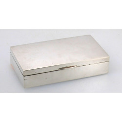 Coffret rectangulaire en bois et argent,
