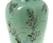 Vase baluste en porcelaine chinoise à dé