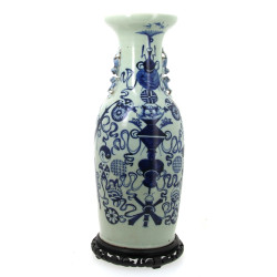 CHINE - Grand vase balustre en porcelain