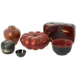 JAPON et CHINE - Lot de 6 pièces en laqu