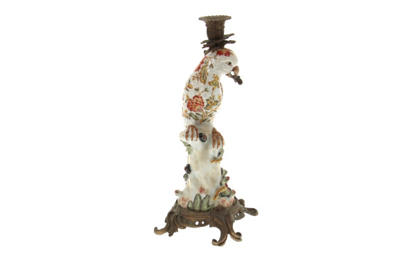 CHINE fin Xxème - Bougeoir en porcelaine