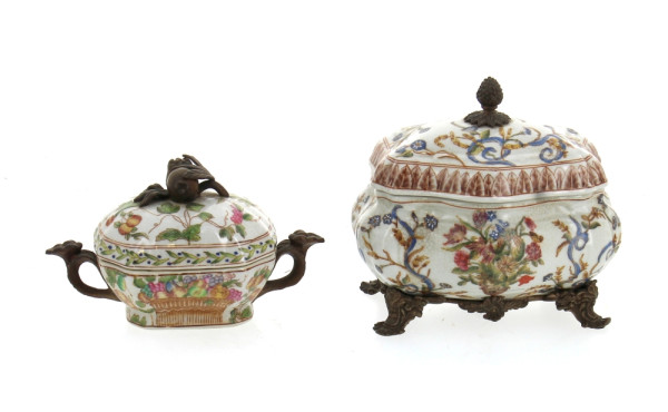 CHINE fin Xxème - Deux coffrets en porce