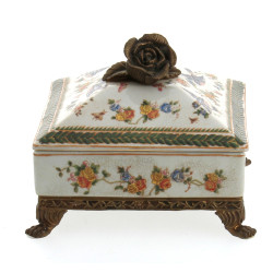 CHINE fin Xxème - Grand coffret en porce