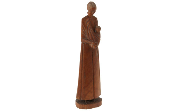 Vierge malgache en bois sculpté, H 32 cm