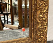 Miroir rectangulaire à encadrement doré 
