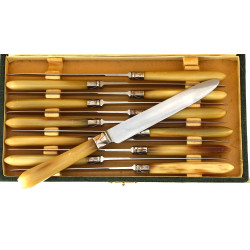 12 couteaux de table anciens style Art D