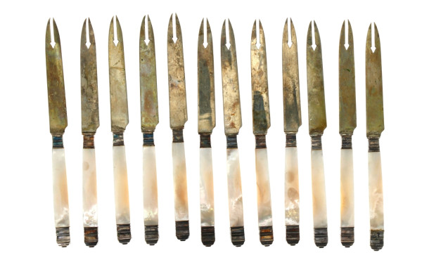 12 couteaux à melon anciens, manches en 