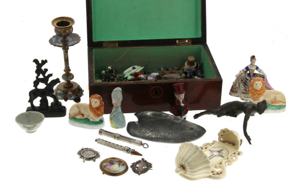 Coffret fin XIXème en placage garni de d