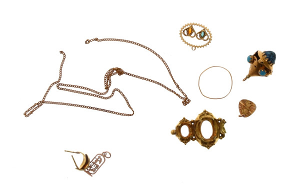 Petit lot de bijoux en or 18 carats, cer