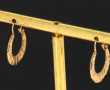 Paire de petites créoles en or jaune 18 