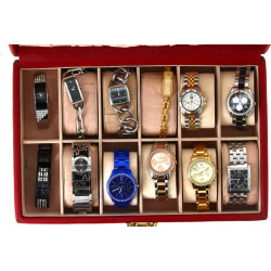 Lot de 12 montres bracelets de dame fant