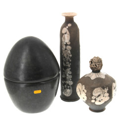 Deux céramiques RAKU (un pot couvert et 