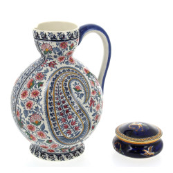 GIEN - Pichet en faïence décor cachemire