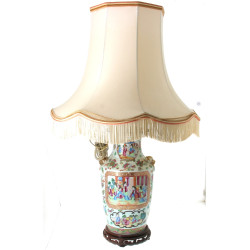 CHINE, CANTON - Vase en porcelaine, mont