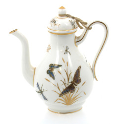 SEVRES fin XIXème - Petite verseuse anci