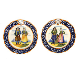 Henriot Quimper - Paire d'assiettes à bo